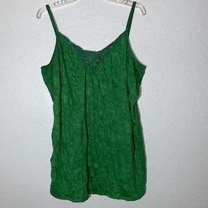 Lane Bryant Forrest green lace eyelet lace crinkle camisole Sz 26/28 boho summer